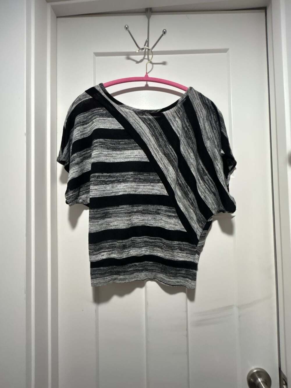 Y2K Vintage Almost Famous Short Sleeve Striped Top Size M Black Gray